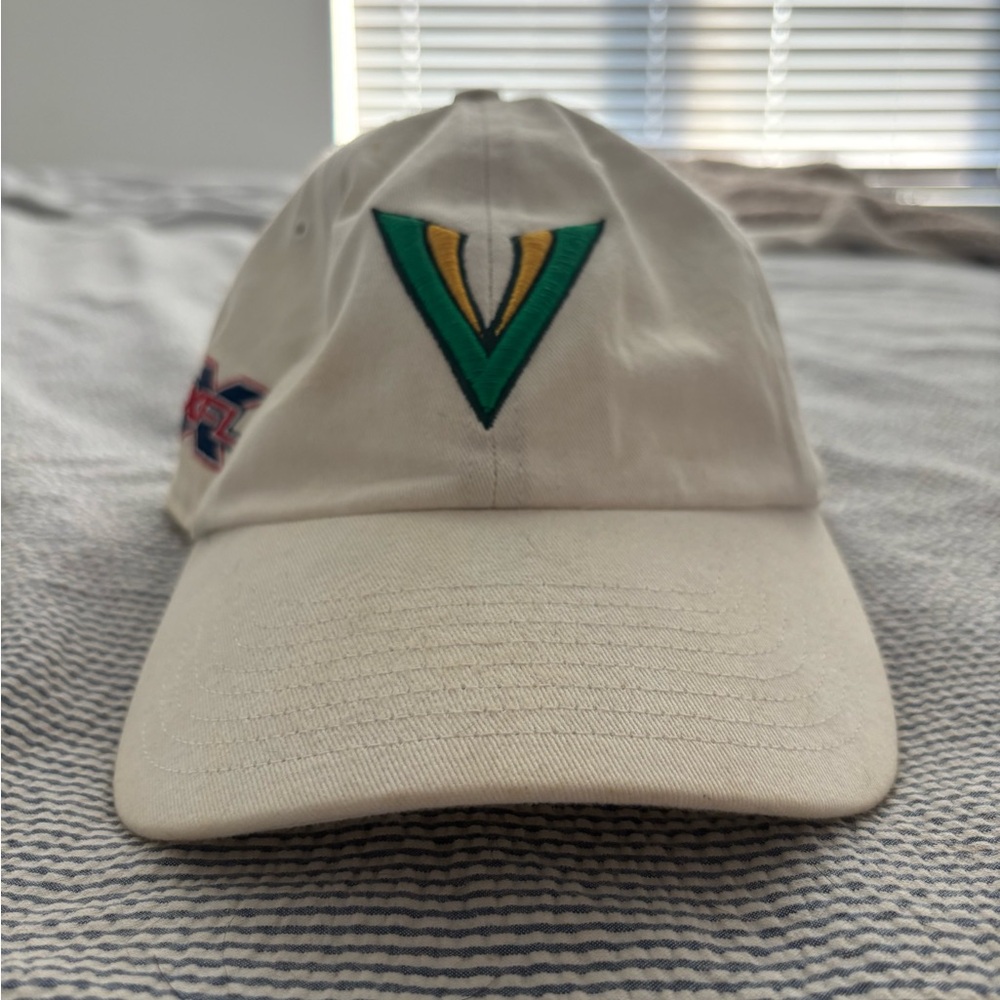 Tampa Vipers XFL White Baseball Cap with Green and Yellow Logo